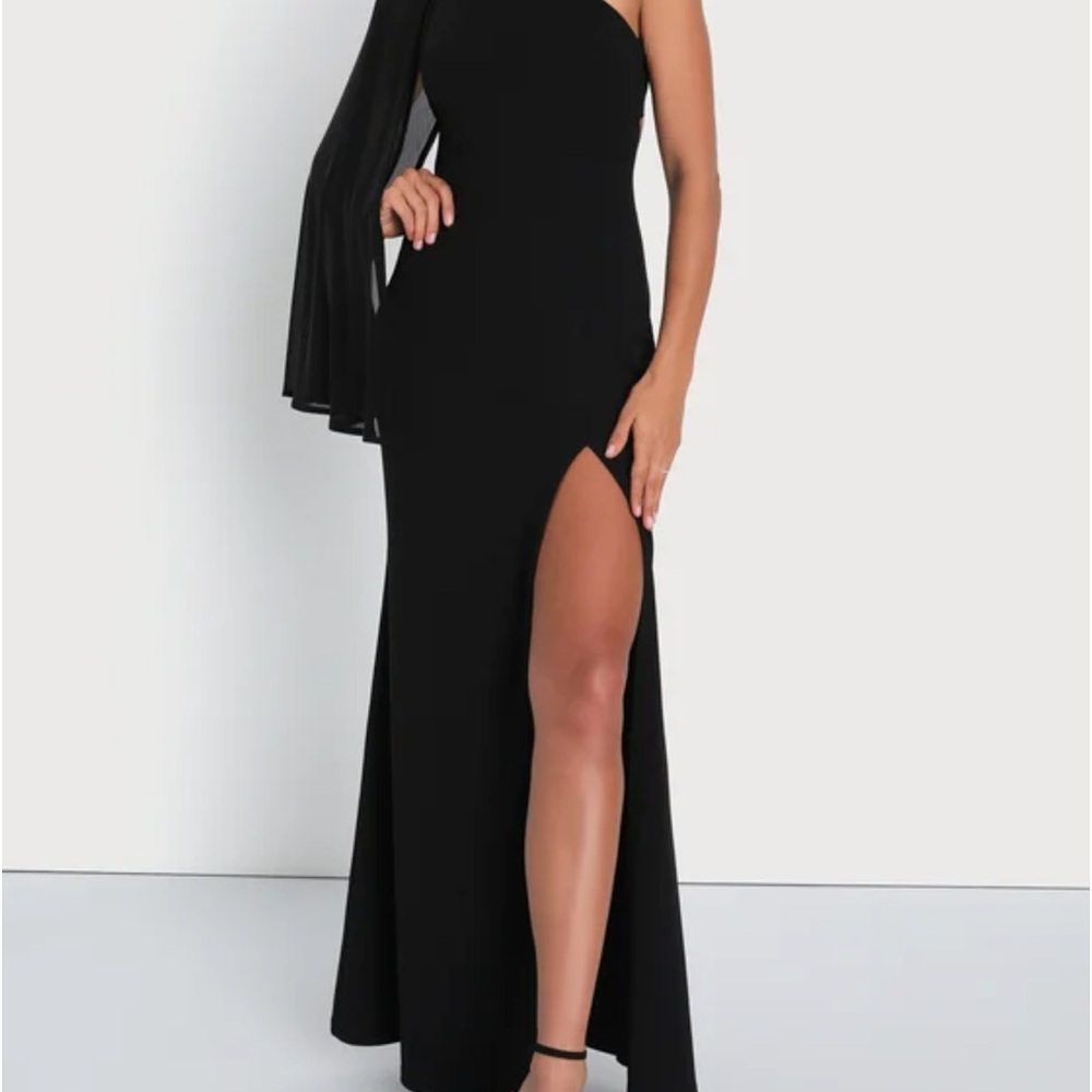 NWT Lulus Elegant Black One-Shoulder Evening Dress size small